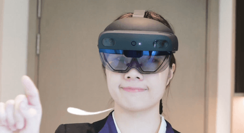 Mixed Reality Training (MR)